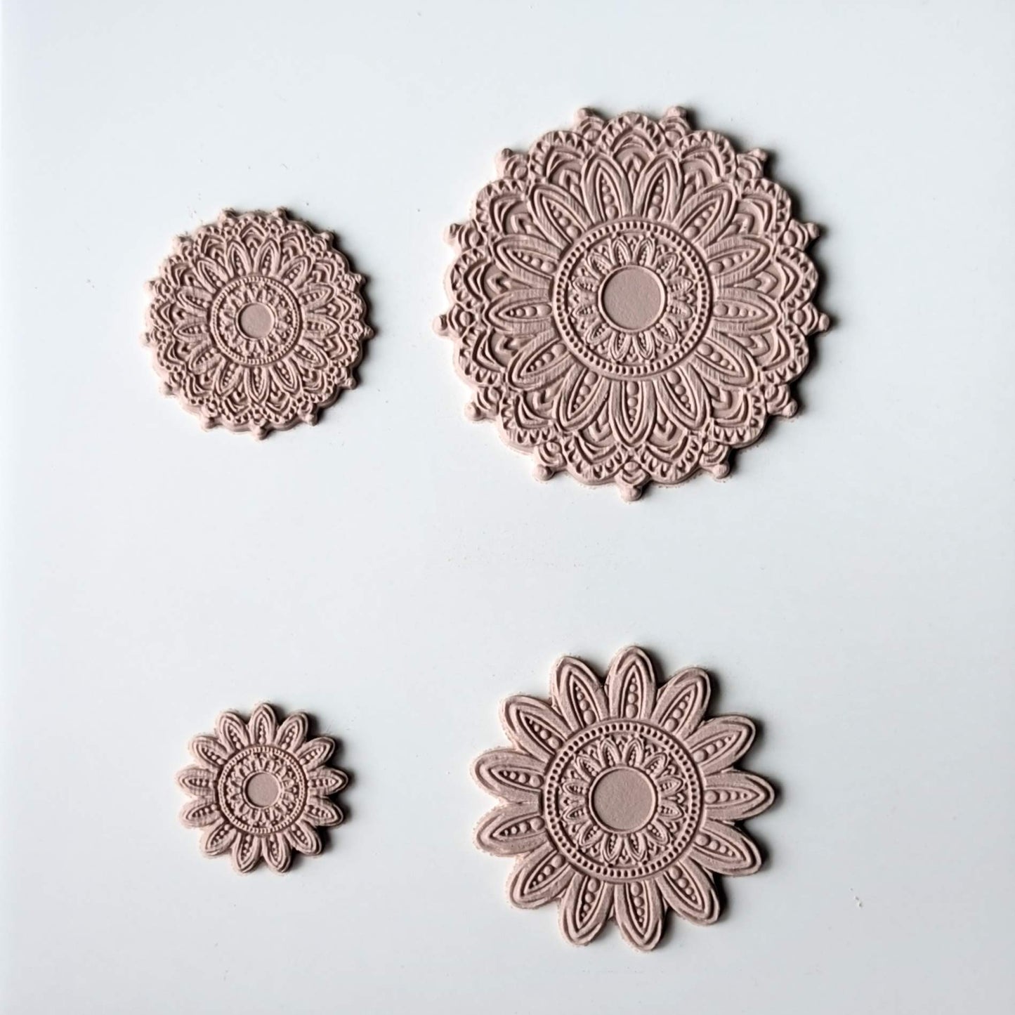 Mandala 2.07 Cutter