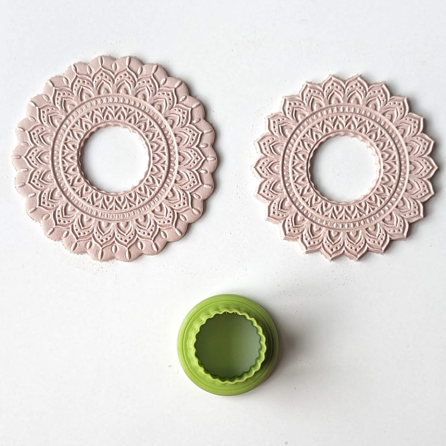 Mandala 2.09 Cutter