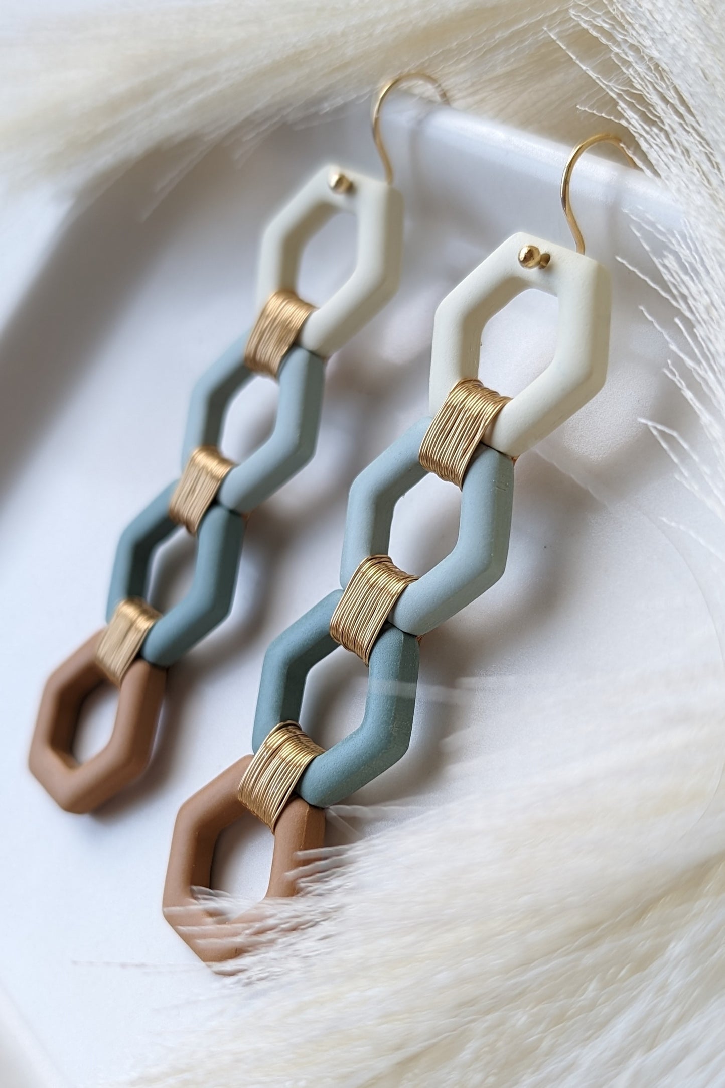 (PRE-ORDER) DANGLES #1 - Needle & Thread Palette #1