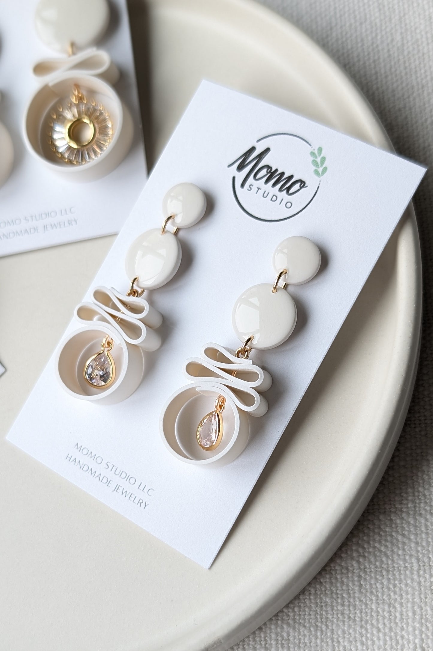 Dangle #6 - Ribbon Collection - WHITE + GOLD