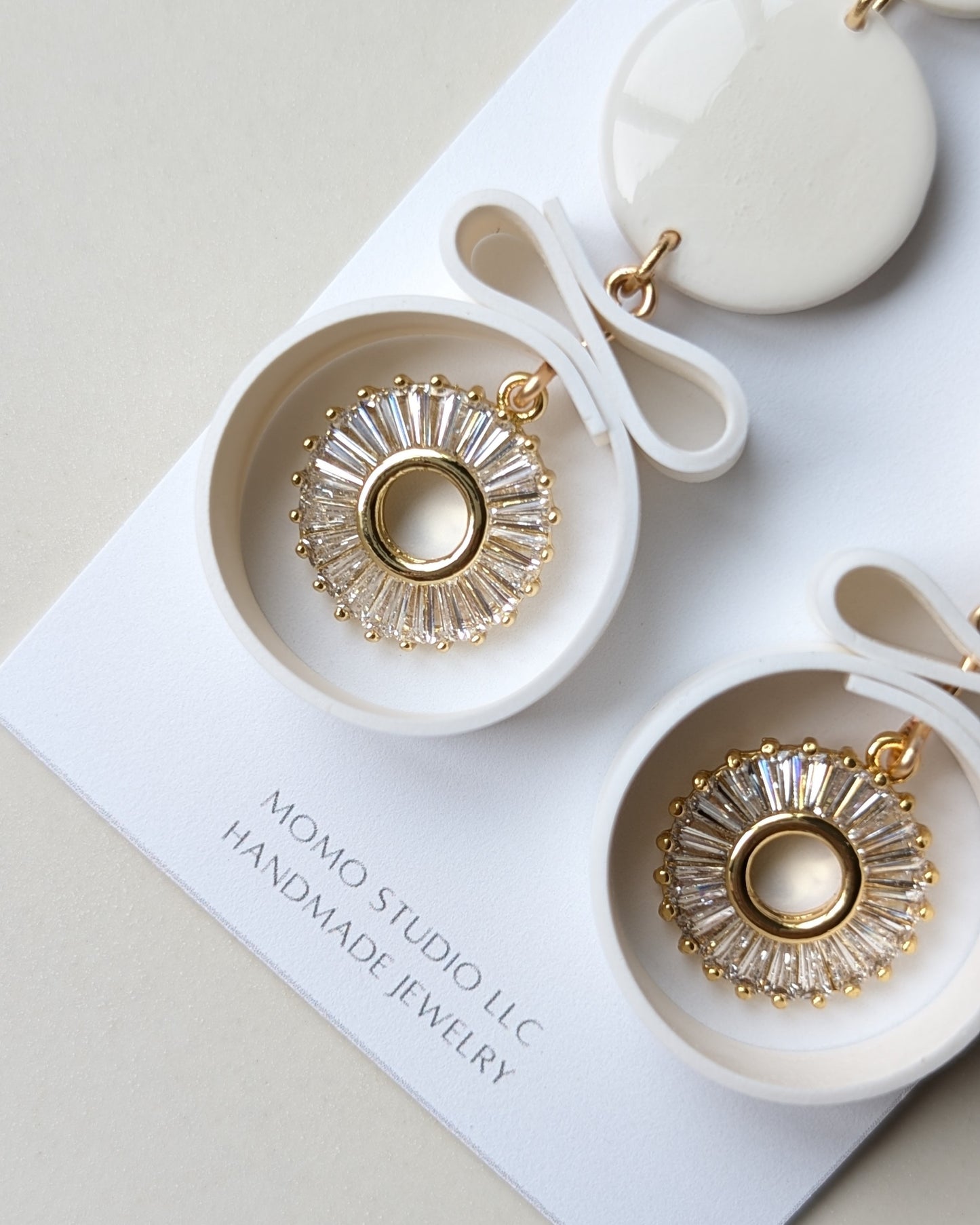 Dangle #7 - Ribbon Collection - WHITE + GOLD