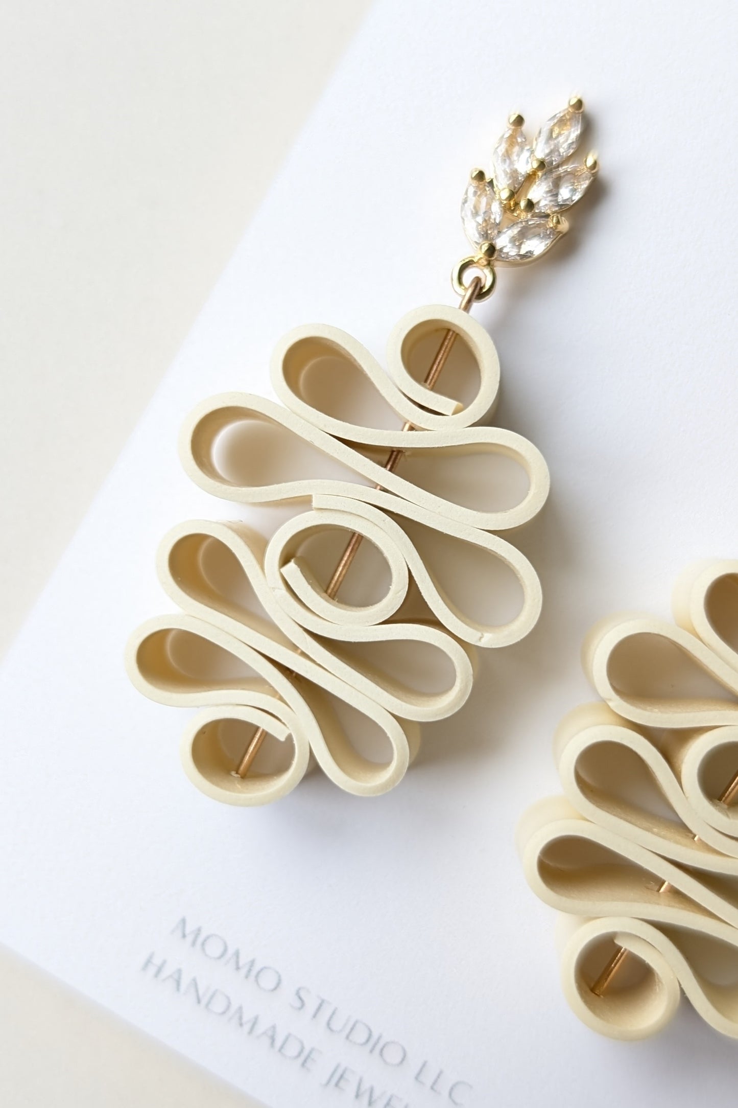 Dangle #5.5 - Ribbon Collection