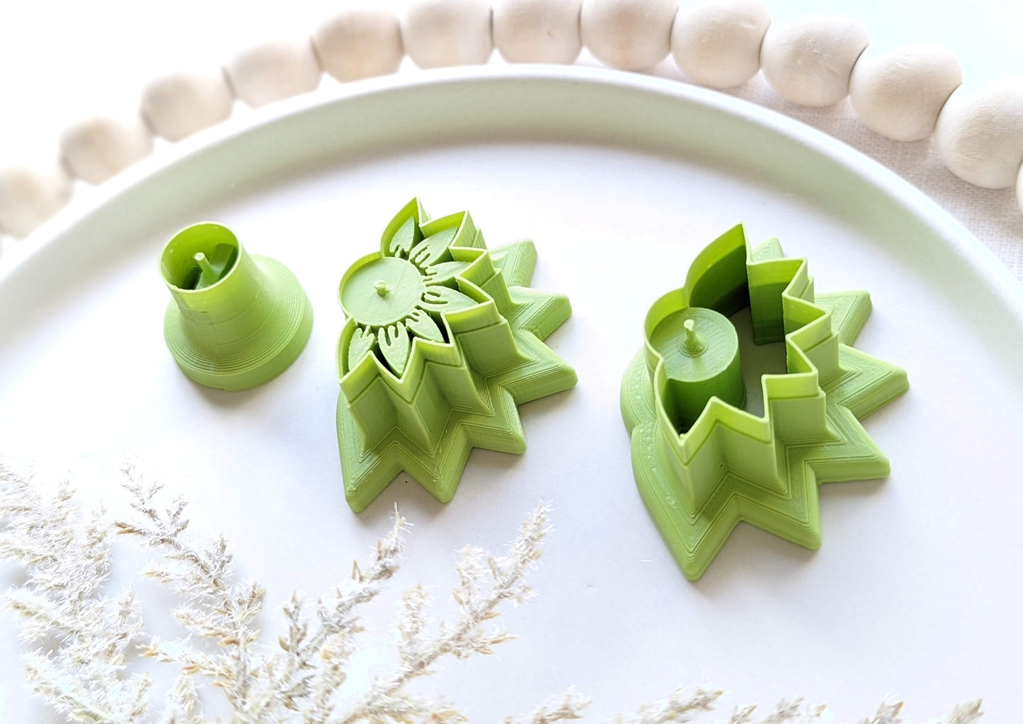 Cutter Shape #38 - EMBOSSED SUNFLOWER HOOP