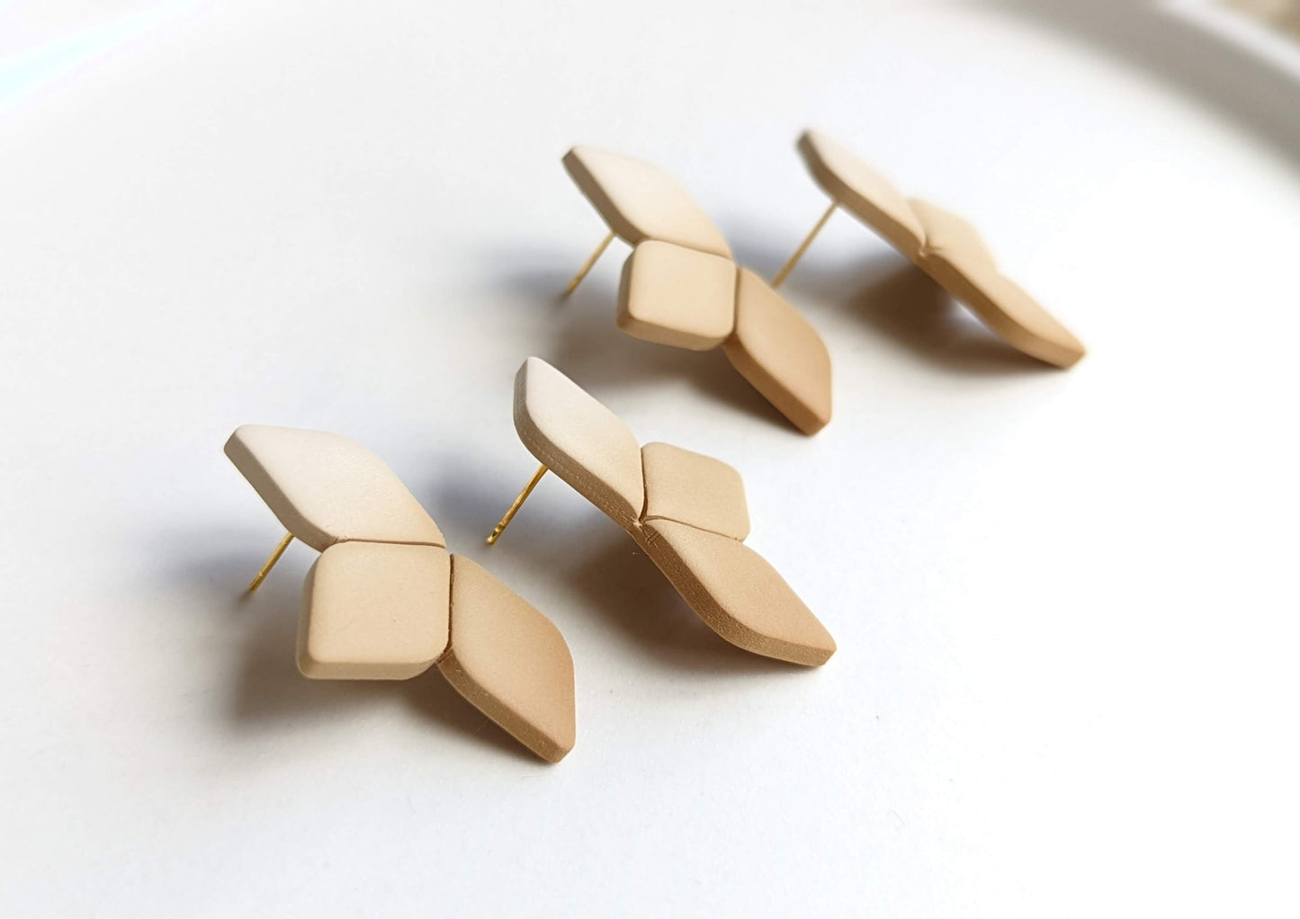 STATEMENT STUDS - Fall Color Palette