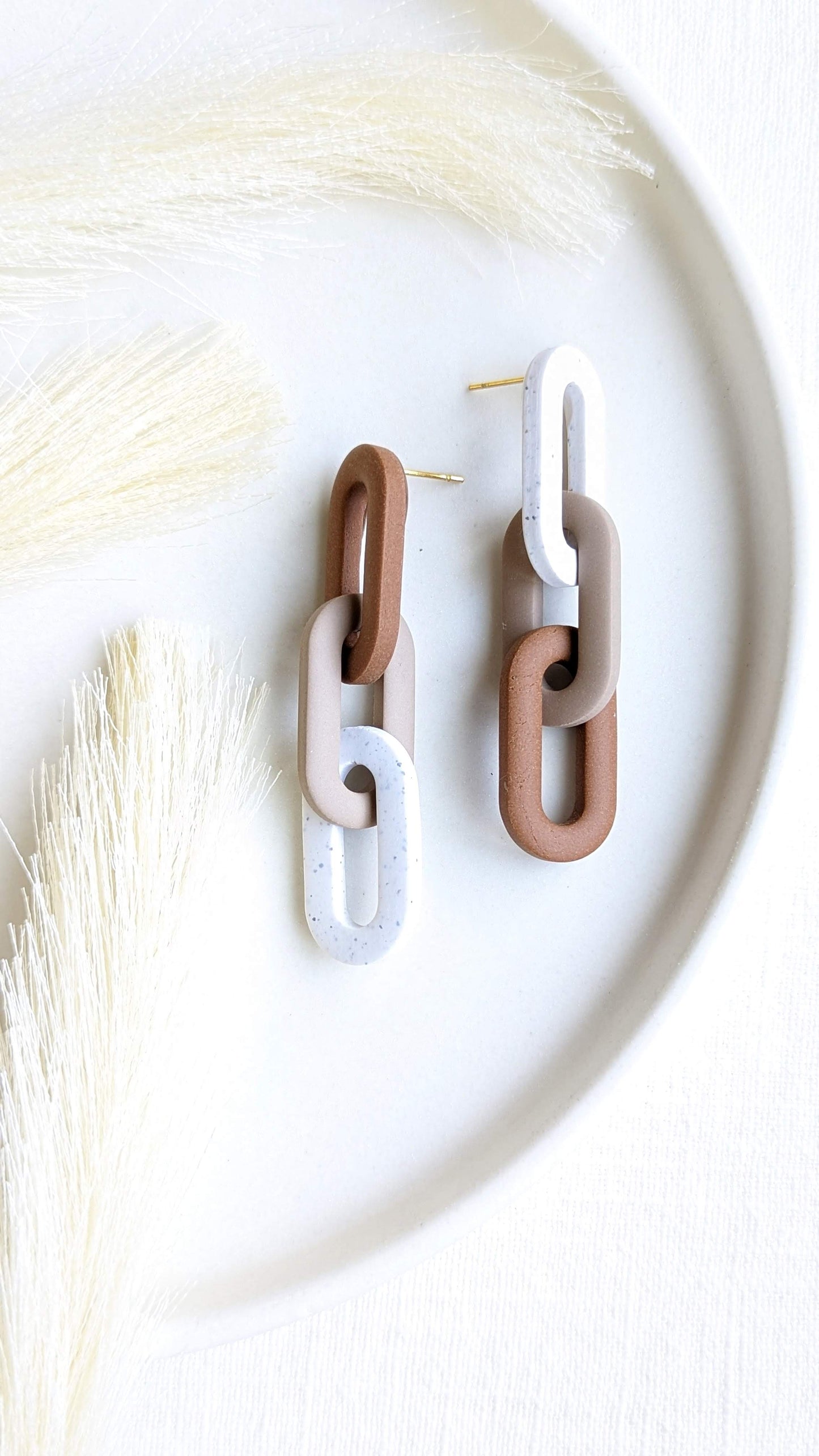 Strong Neutrals Collection - Mismatched Link #1