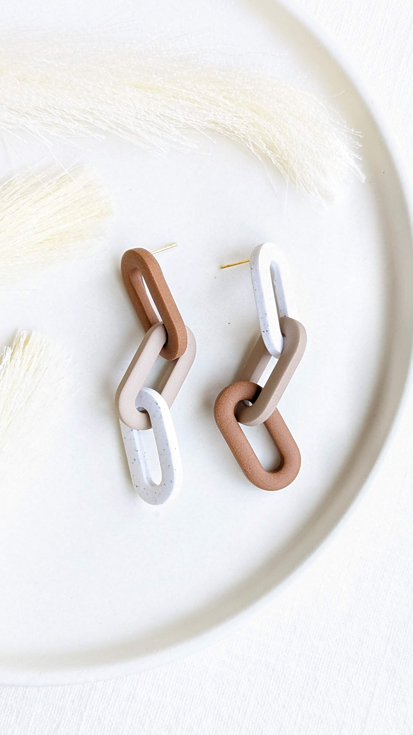 Strong Neutrals Collection - Mismatched Link #1