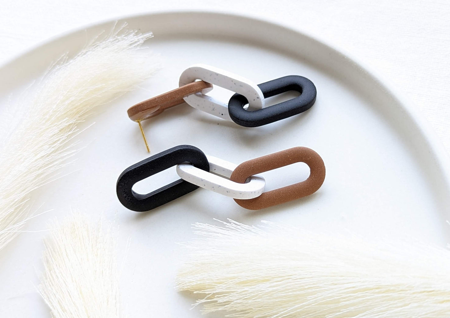 Strong Neutrals Collection - Mismatched Link #2