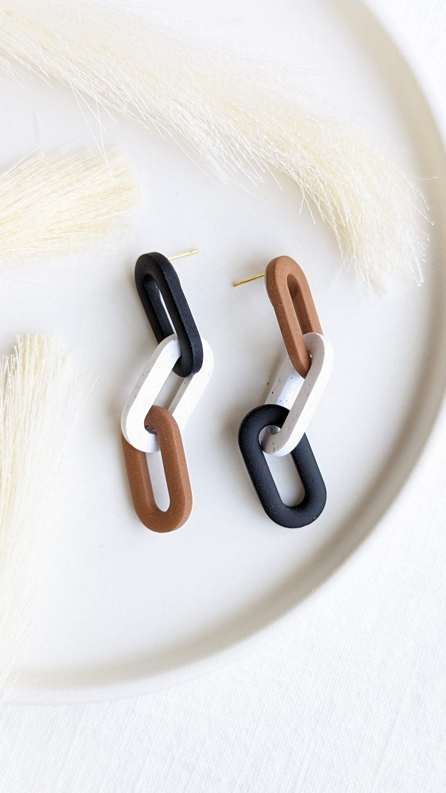 Strong Neutrals Collection - Mismatched Link #2