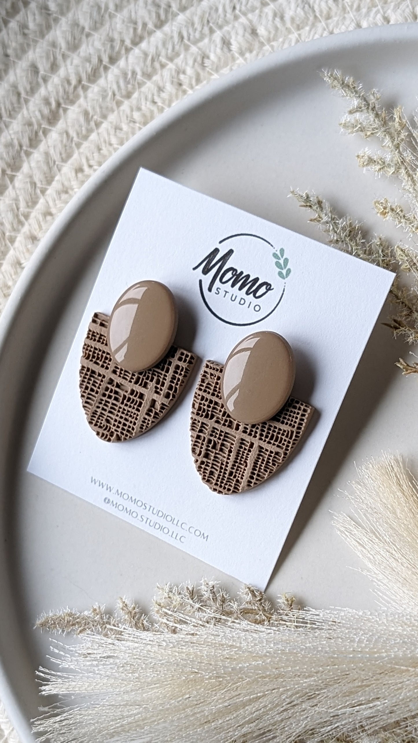 Statement Stud - Strong Neutrals Palette - Silk