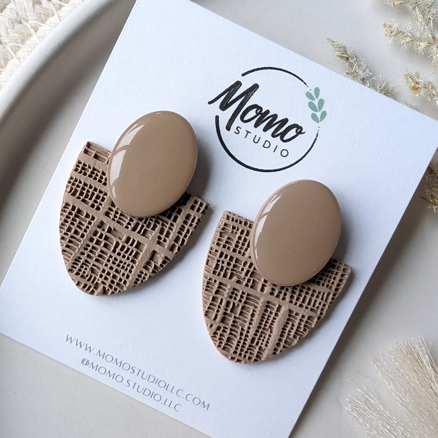 Statement Stud - Strong Neutrals Palette - Silk
