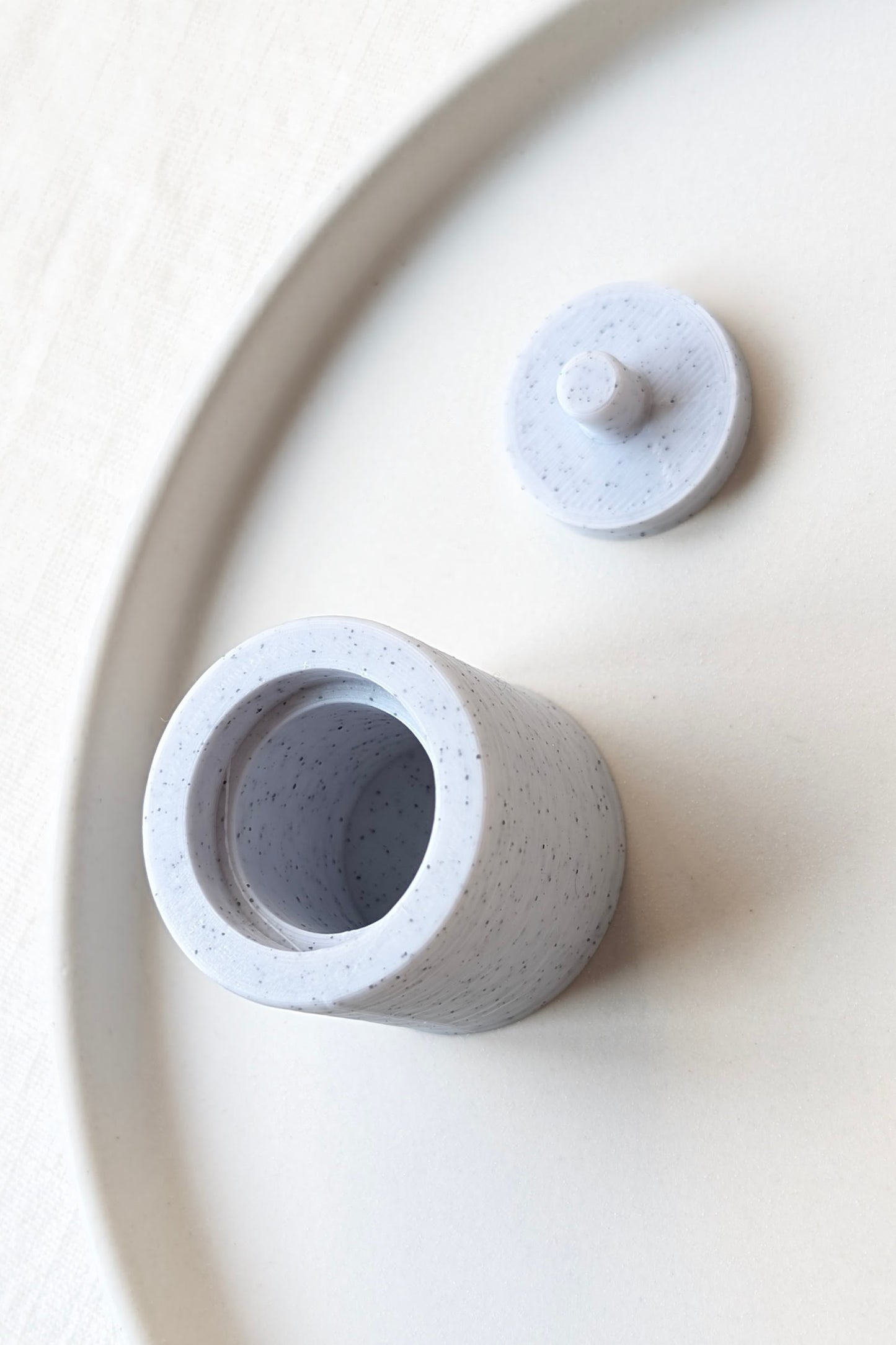 RESINING CONTAINER - FOR RESINING CLAY BALLS