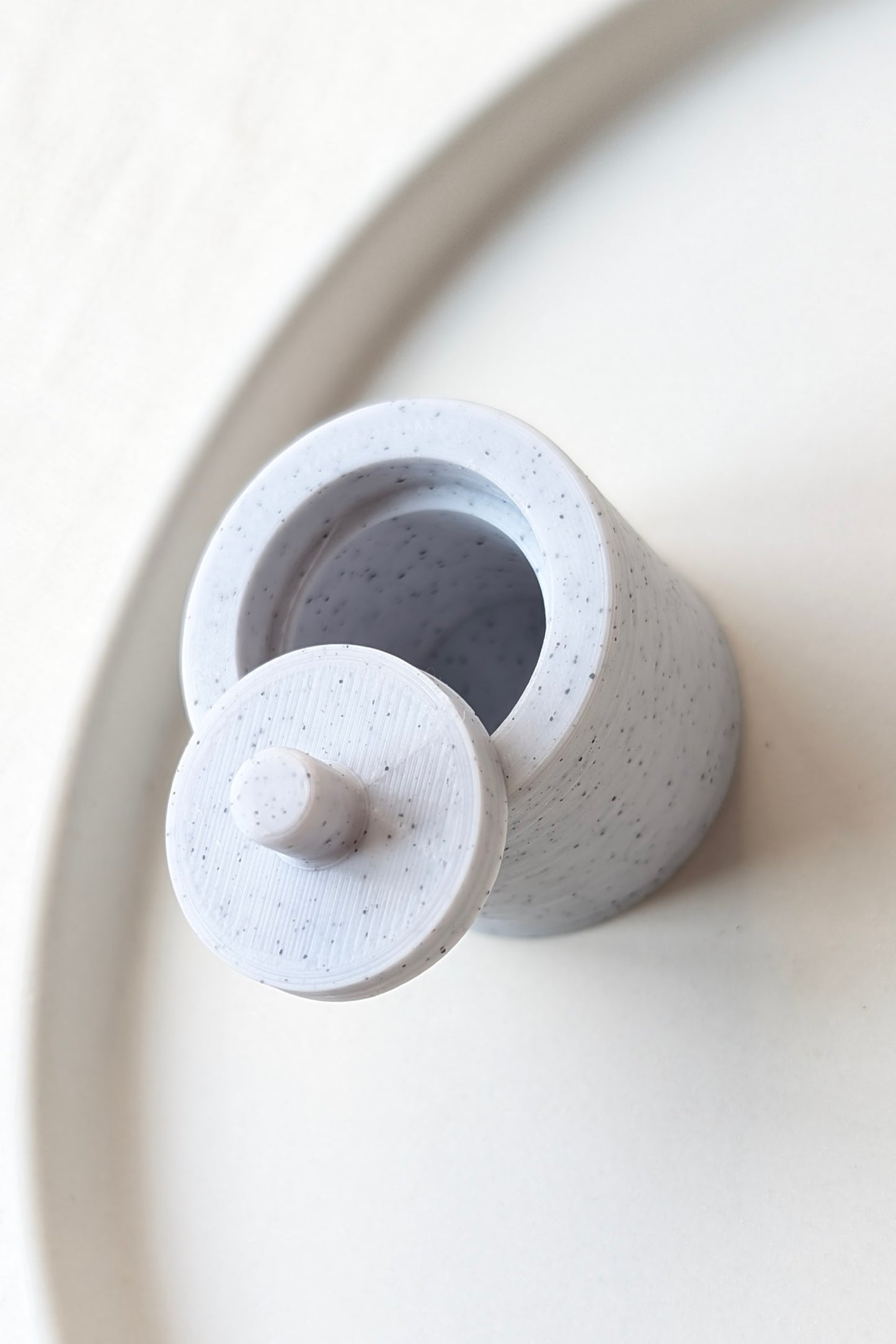 RESINING CONTAINER - FOR RESINING CLAY BALLS