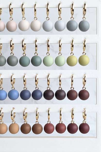 HUGGIES - 24 COLORS - GOLD