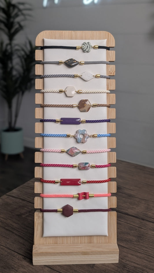 ADJUSTABLE BRACELETS (C)