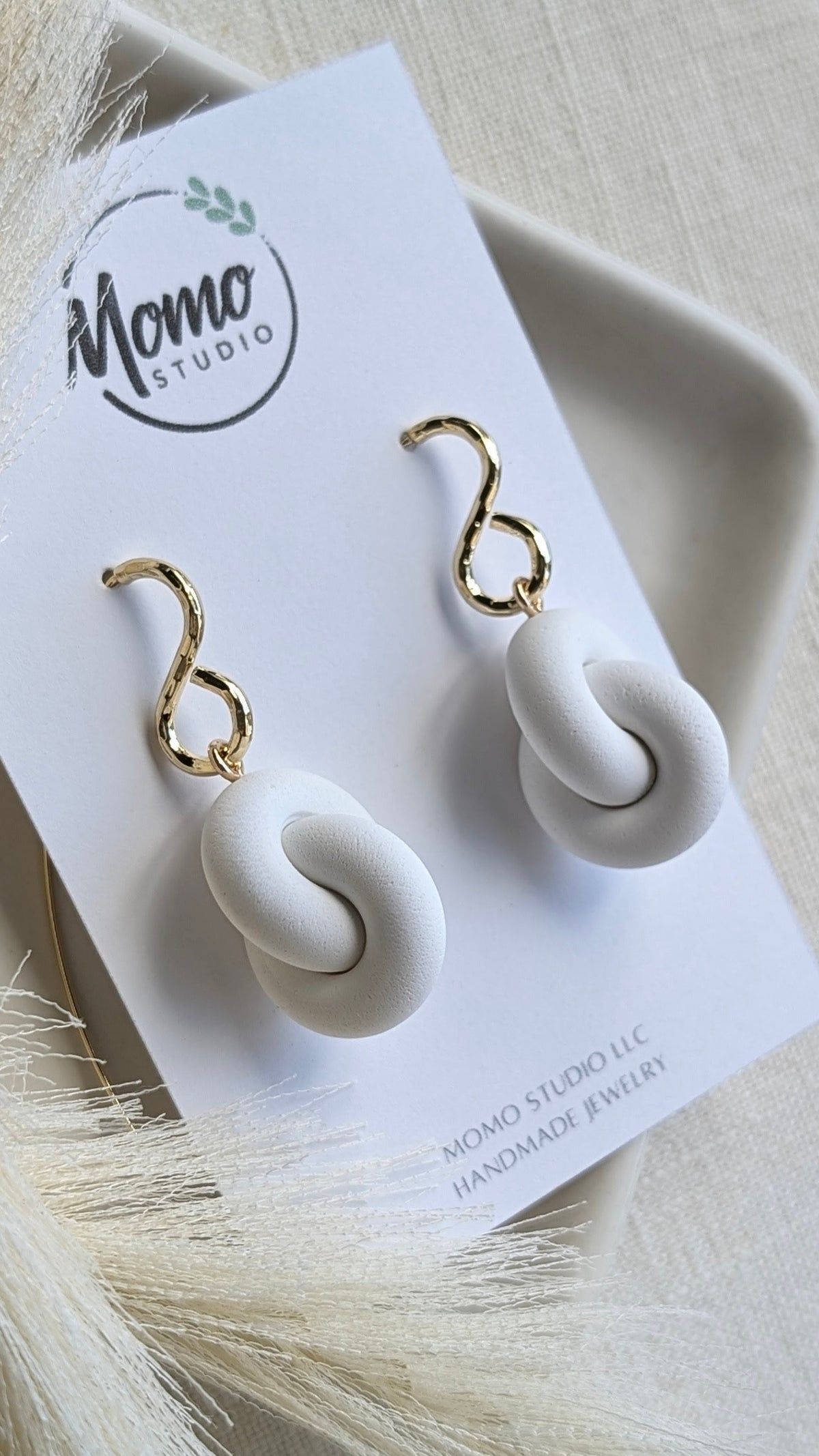 DANGLES - Double Hoop Knots - Igloo
