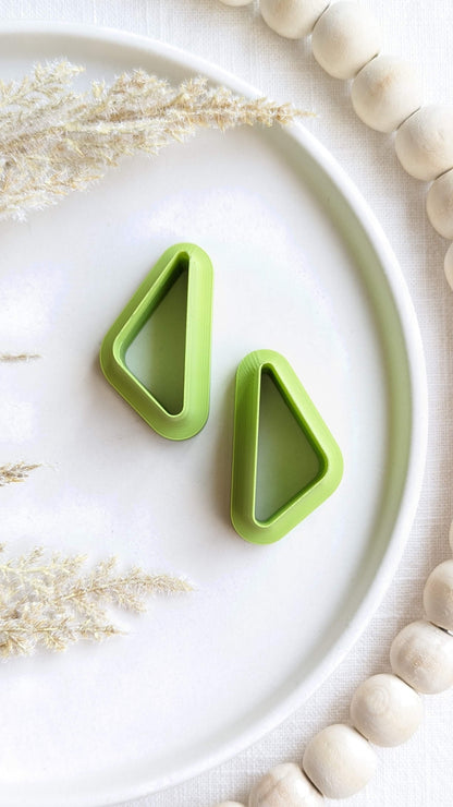 SCALENE TRIANGLE MIRRORED SET - Basic Shapes