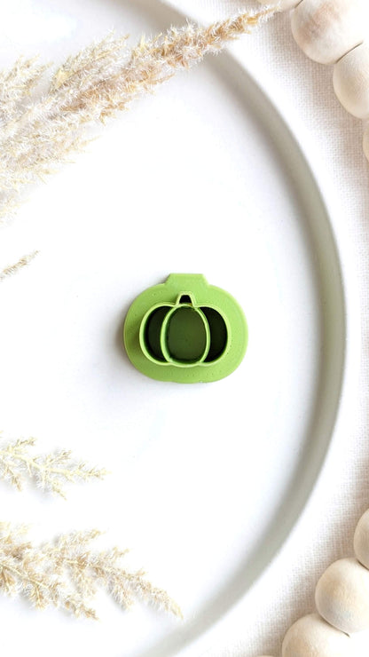 Seasonal Cutter #6 - Small Pumpkin